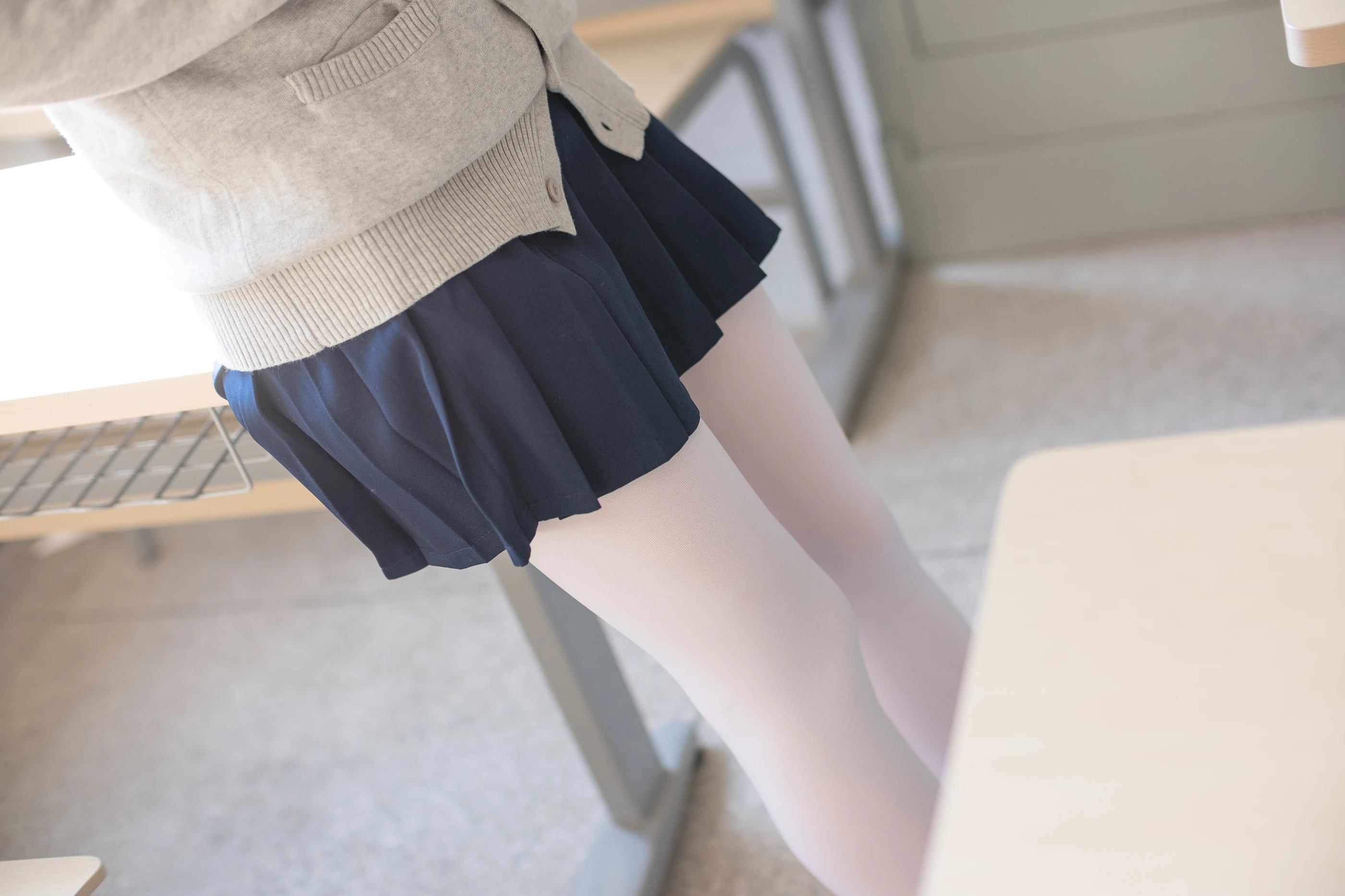 森萝财团 [SSR-004] JK白丝足控 [98P]插图8